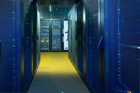 Server room at Regional Computer Centre Erlangen (photo: FAU/Georg Pöhlein)