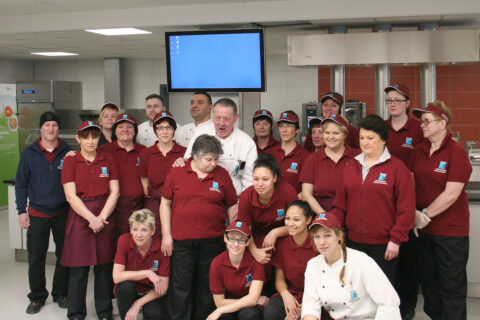 The cafeteria team. (Image: FAU/Boris Mijat)